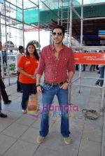Zayed Khan at the launch of Light of Light NGO in Phoenix Mall on 10th Oct 2009.JPG